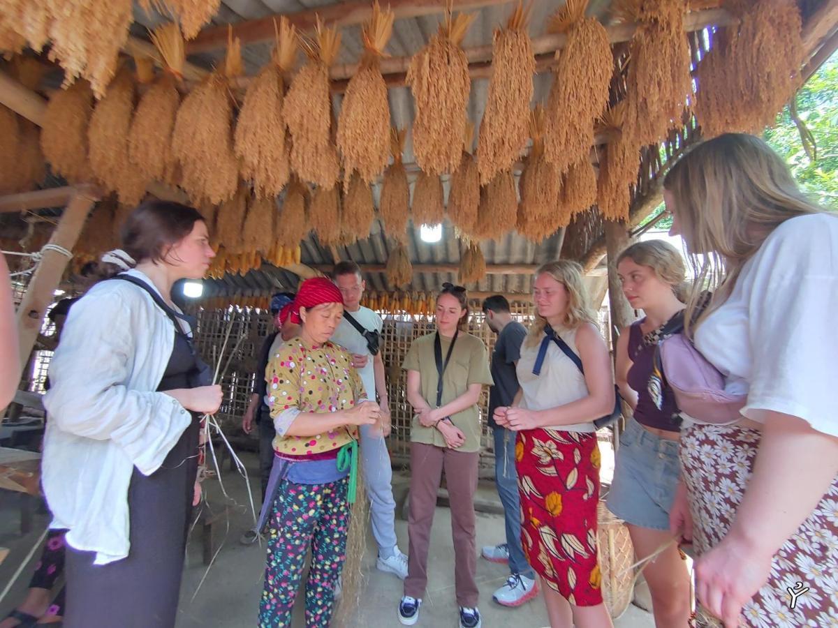 Ha Giang Lotus Hostel Motorbikes Tours Esterno foto