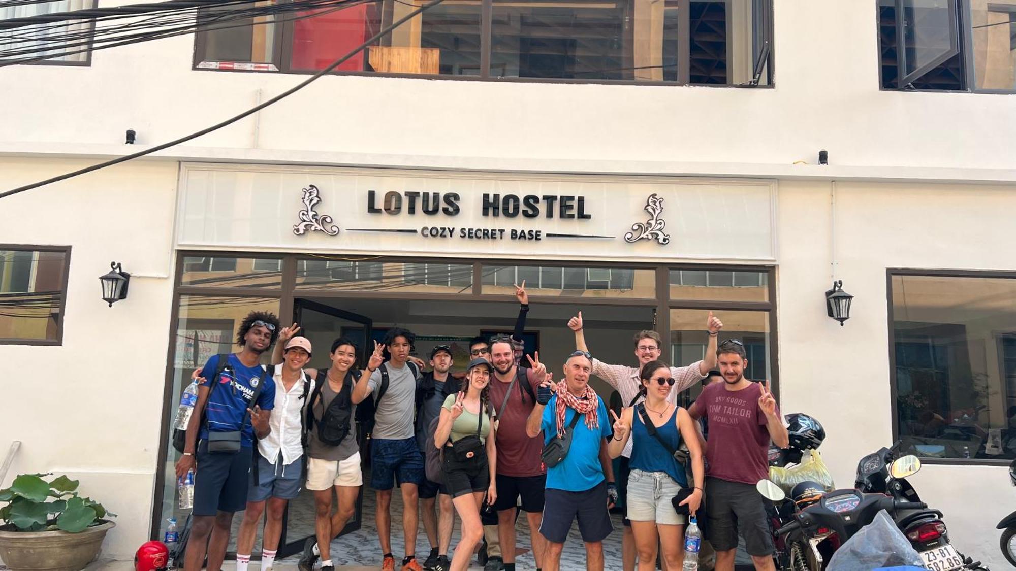 Ha Giang Lotus Hostel Motorbikes Tours Esterno foto
