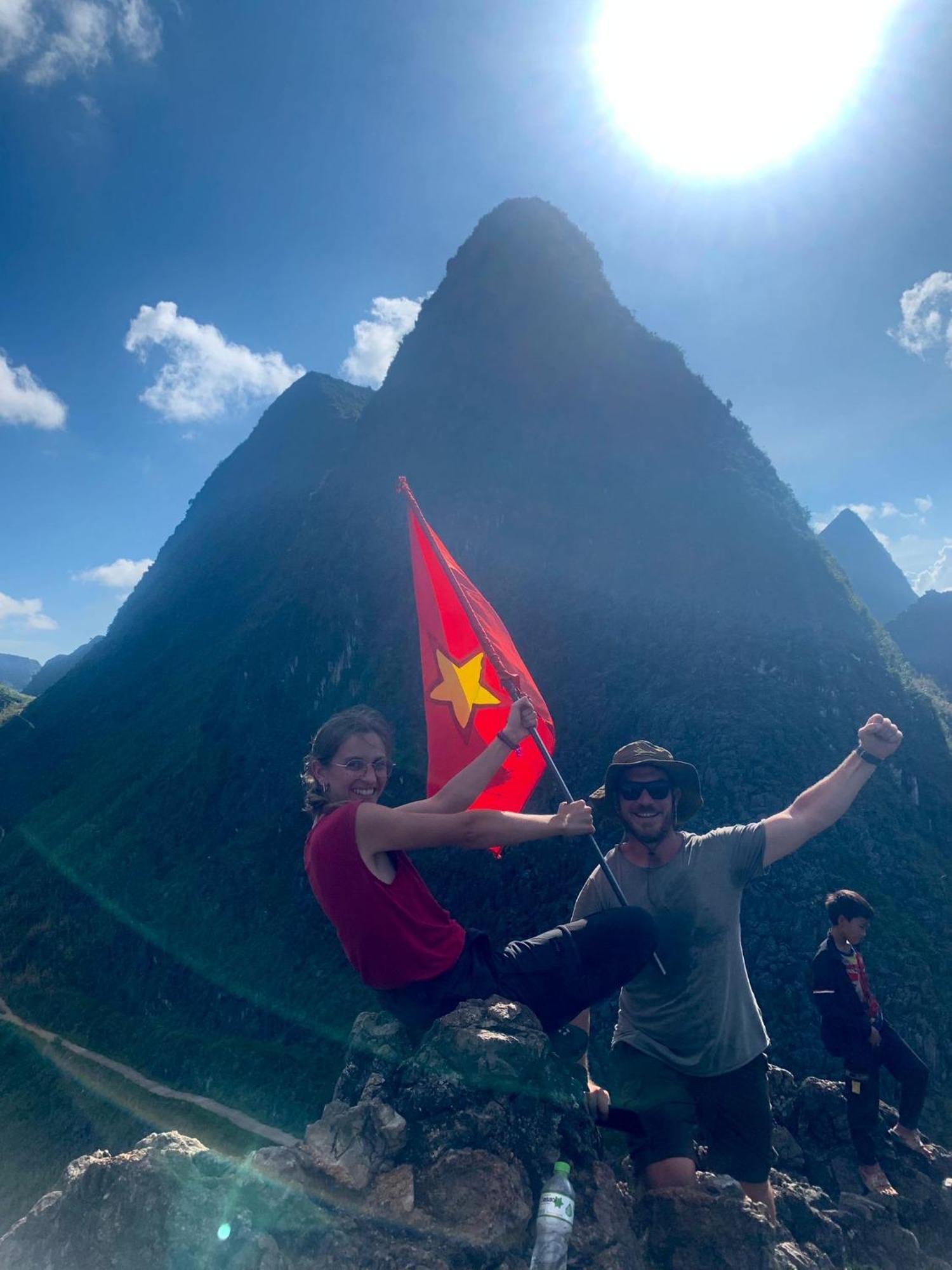 Ha Giang Lotus Hostel Motorbikes Tours Esterno foto